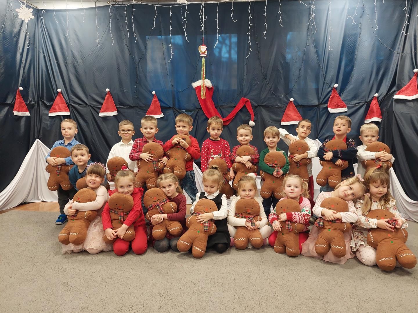 20251209_122610_1440x1080