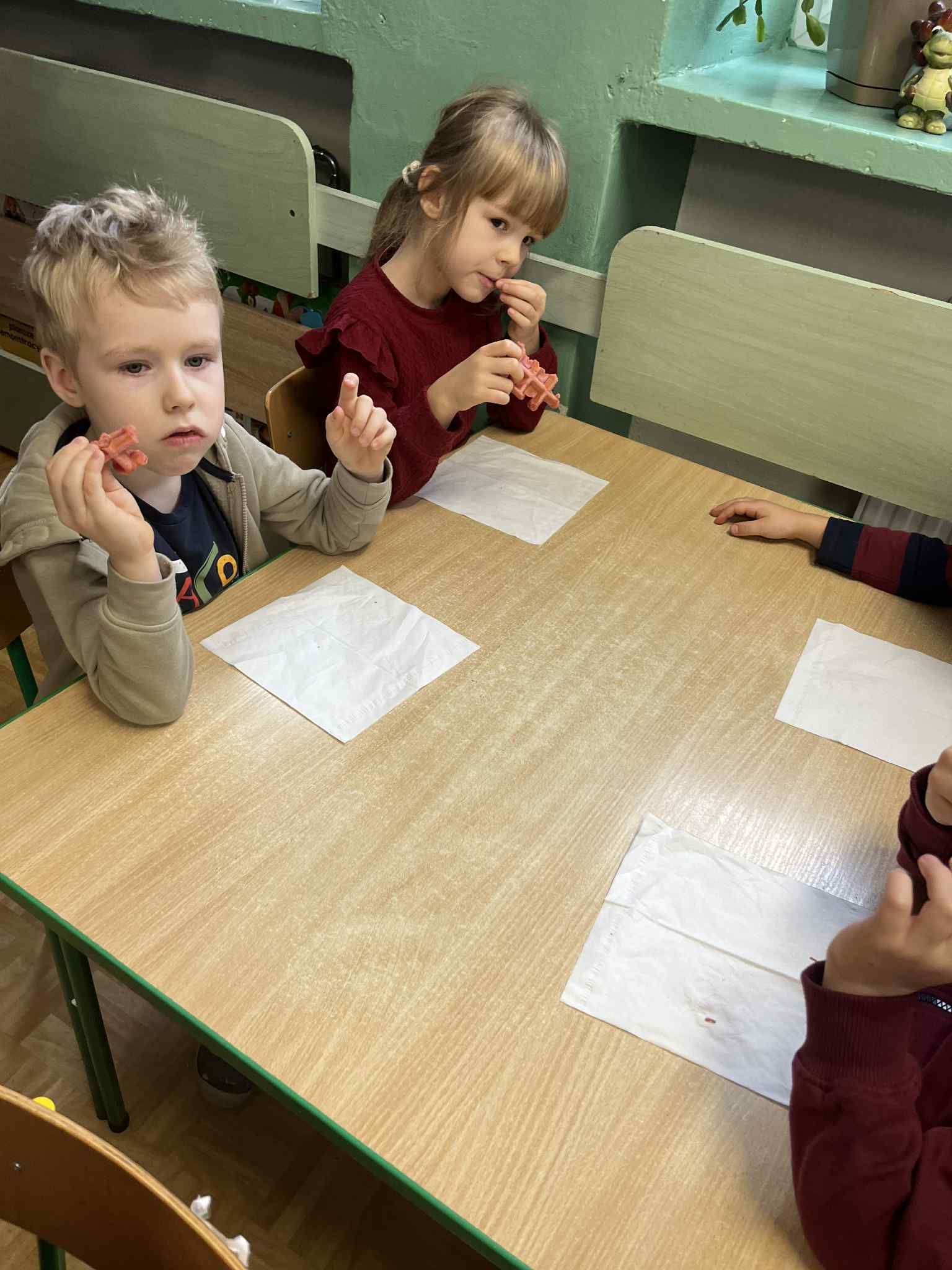 5c174b8b-9852-4cb4-aeaa-797d1bb6ef45