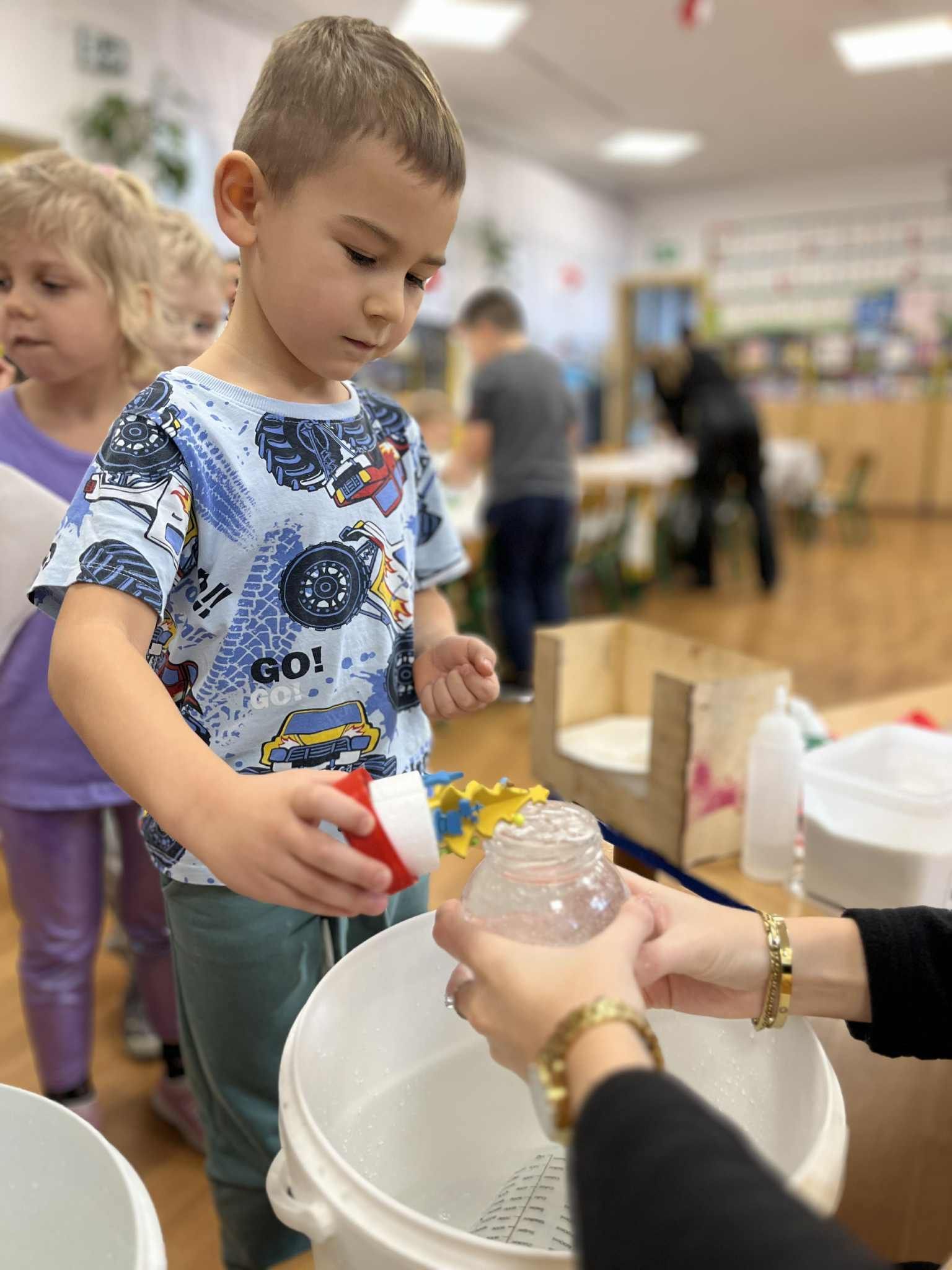 a0211a9d-36ff-4a7f-ace4-02aacc30c57b