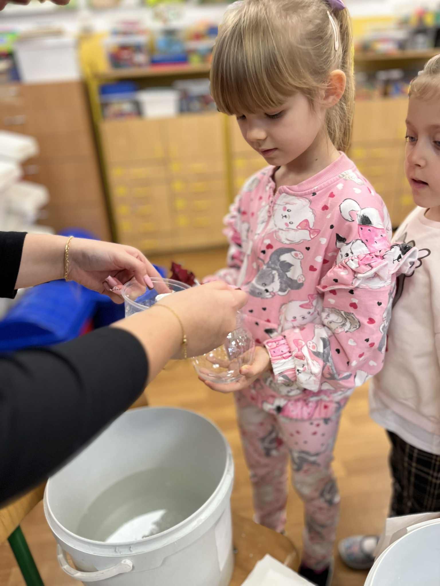 8a2326bf-9268-4b50-bfce-24732a4437db