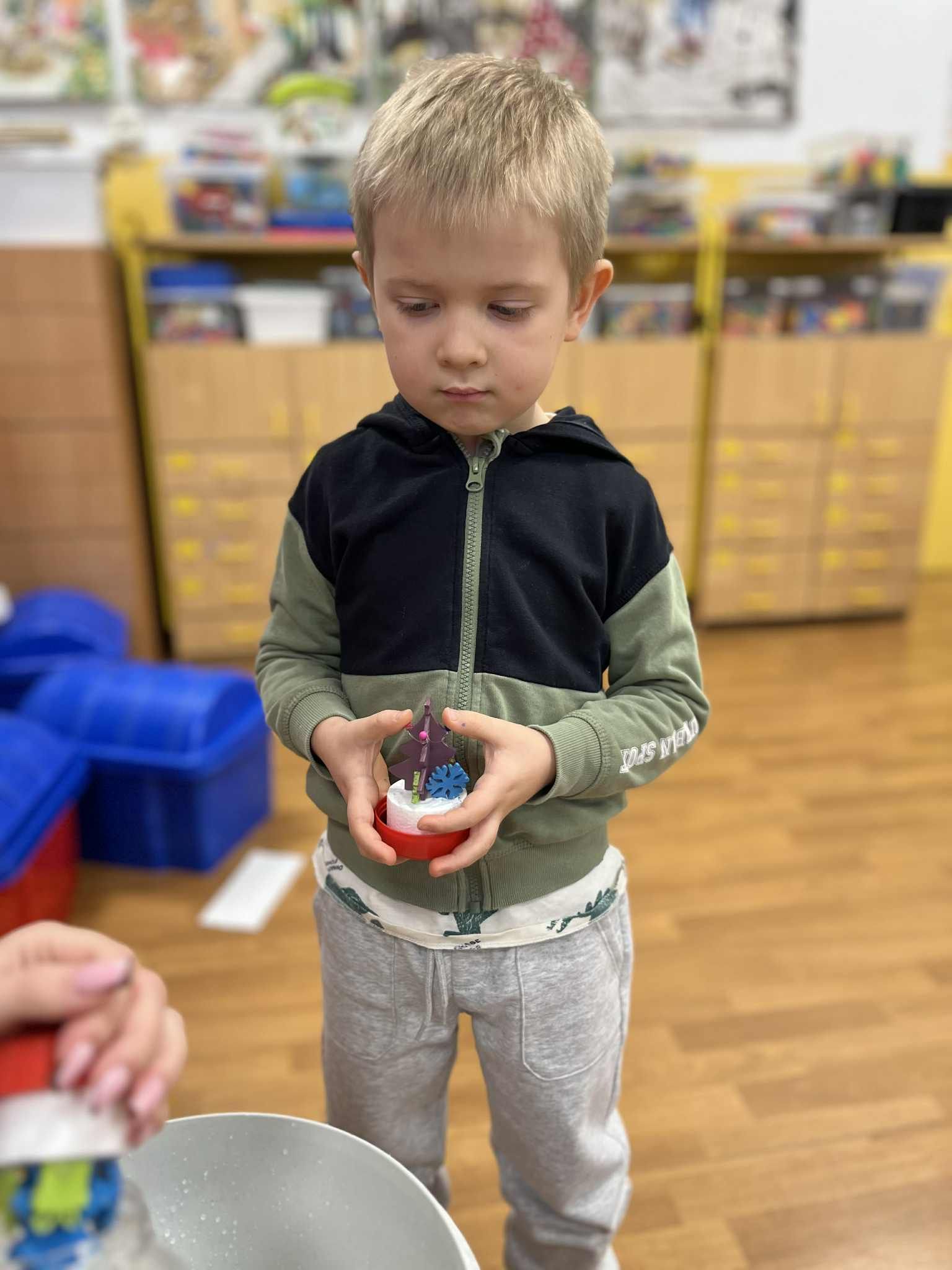 e144b55e-82c9-4c54-9f6d-e9874d44ed23