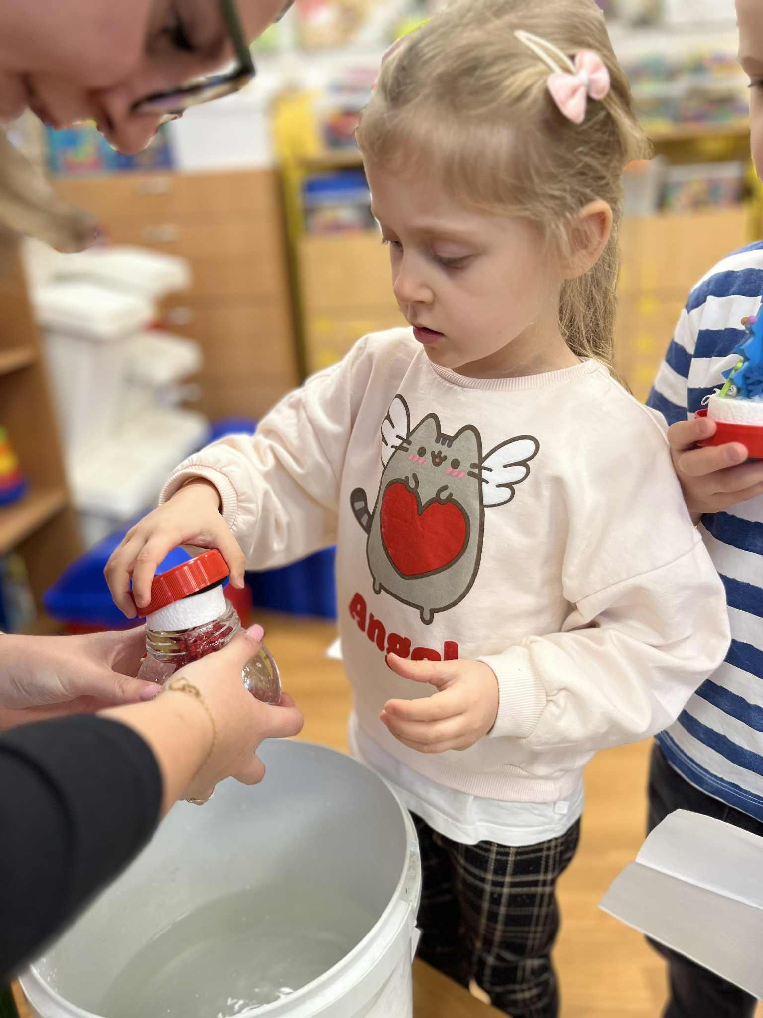 afb34a72-df0a-4cac-aee3-225b5a40e1ff