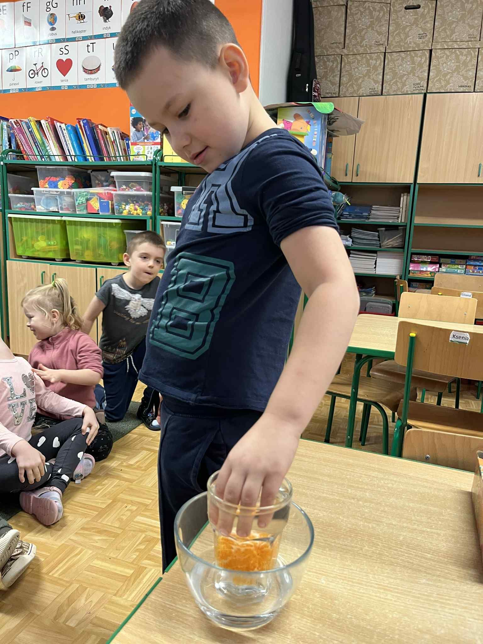 f1a6225c-8b8b-44a7-b698-9249e9b27c76