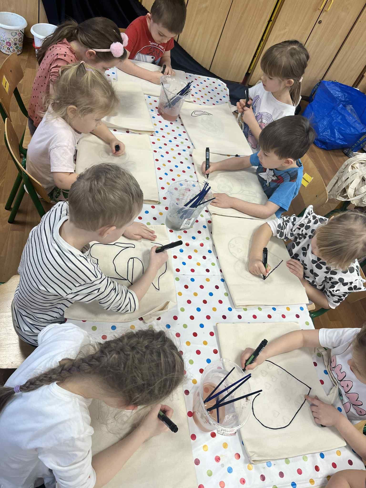 eb345bd1-35d8-429a-a63a-ae68d6a3c28d