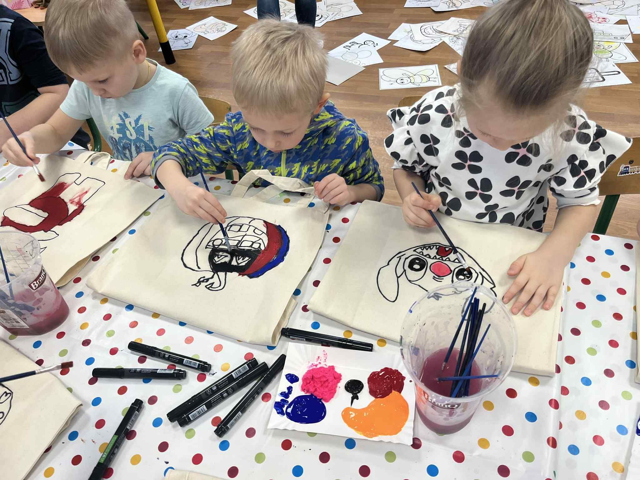 d6e9d29d-52e3-45d7-bf8e-a1523114b9c7