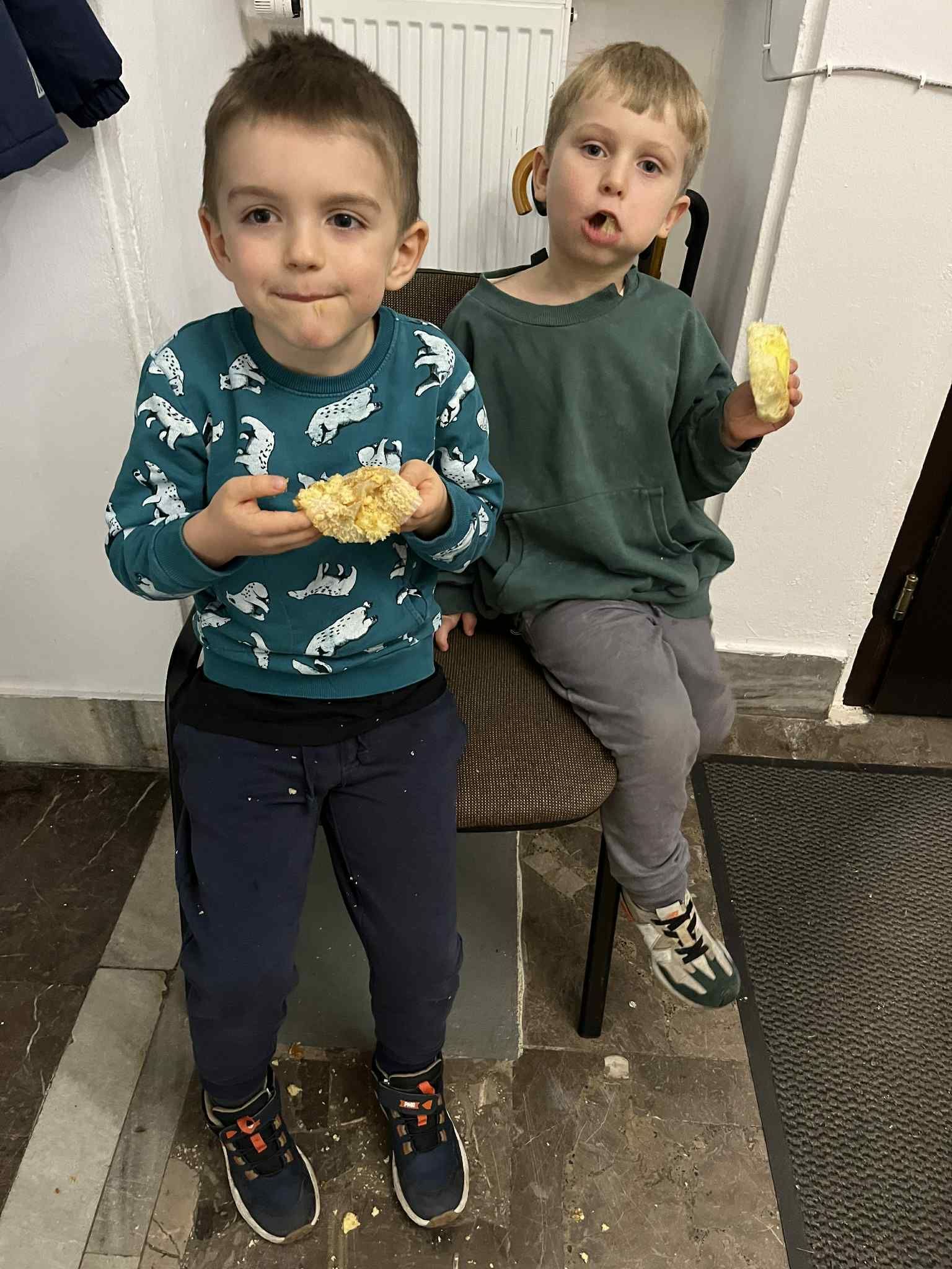 cb0df66f-b34d-4223-8918-d83bfe4f6782